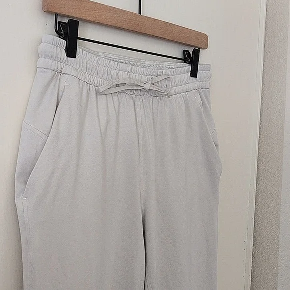 lululemon athletica Womens 8 Jogger Pants Cream Activewear Athleisure Casual - Picture 4 of 7
